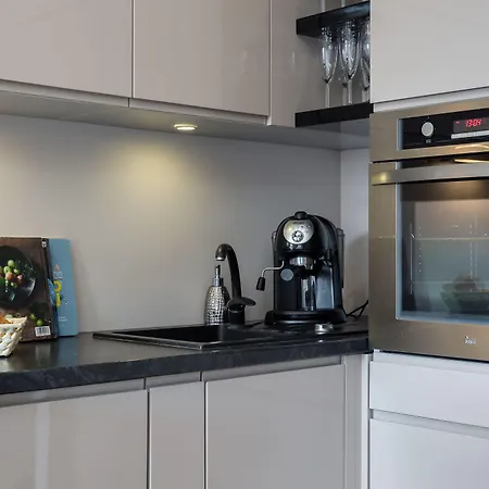 Elite Tartaczna Deluxe Apartment