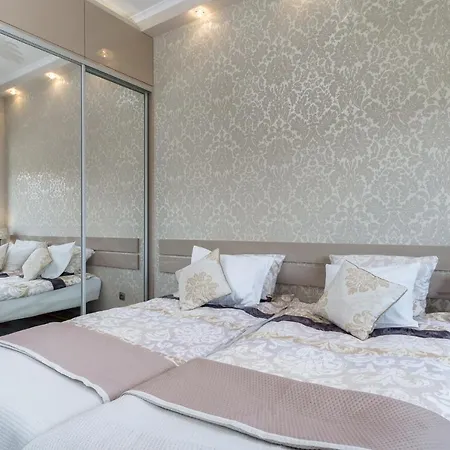 Elite Tartaczna Deluxe